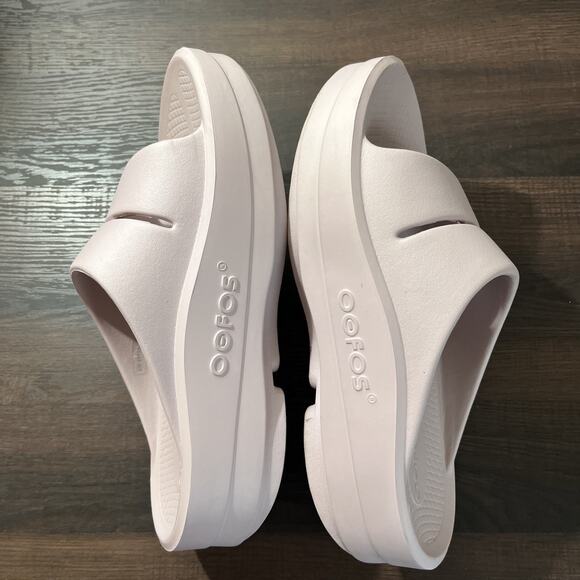 OOFOS OOmega Ooahh Women's Size: 7 Blush Pink Sandal Slide Shoe Recovery - Picture 5 of 10